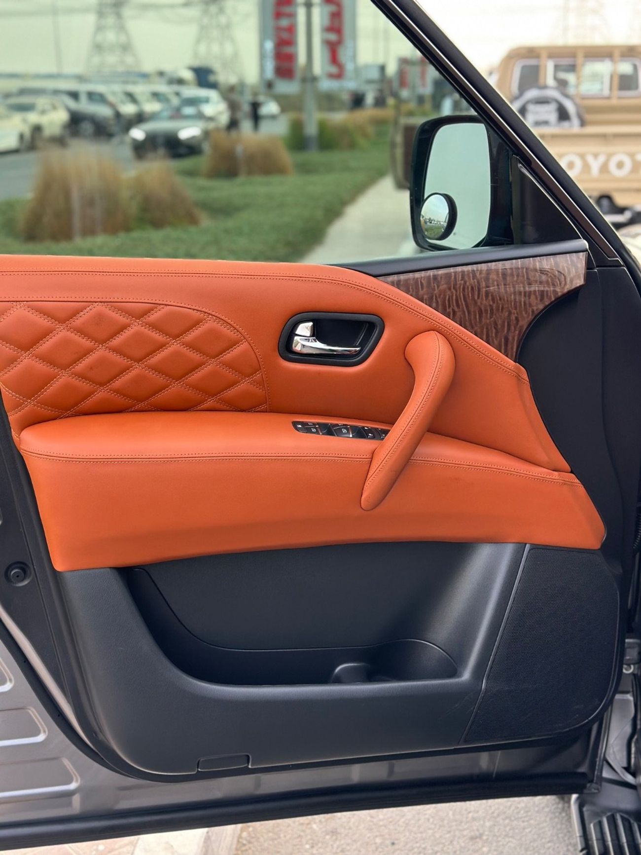 نيسان أرمادا Nissan Armada SV