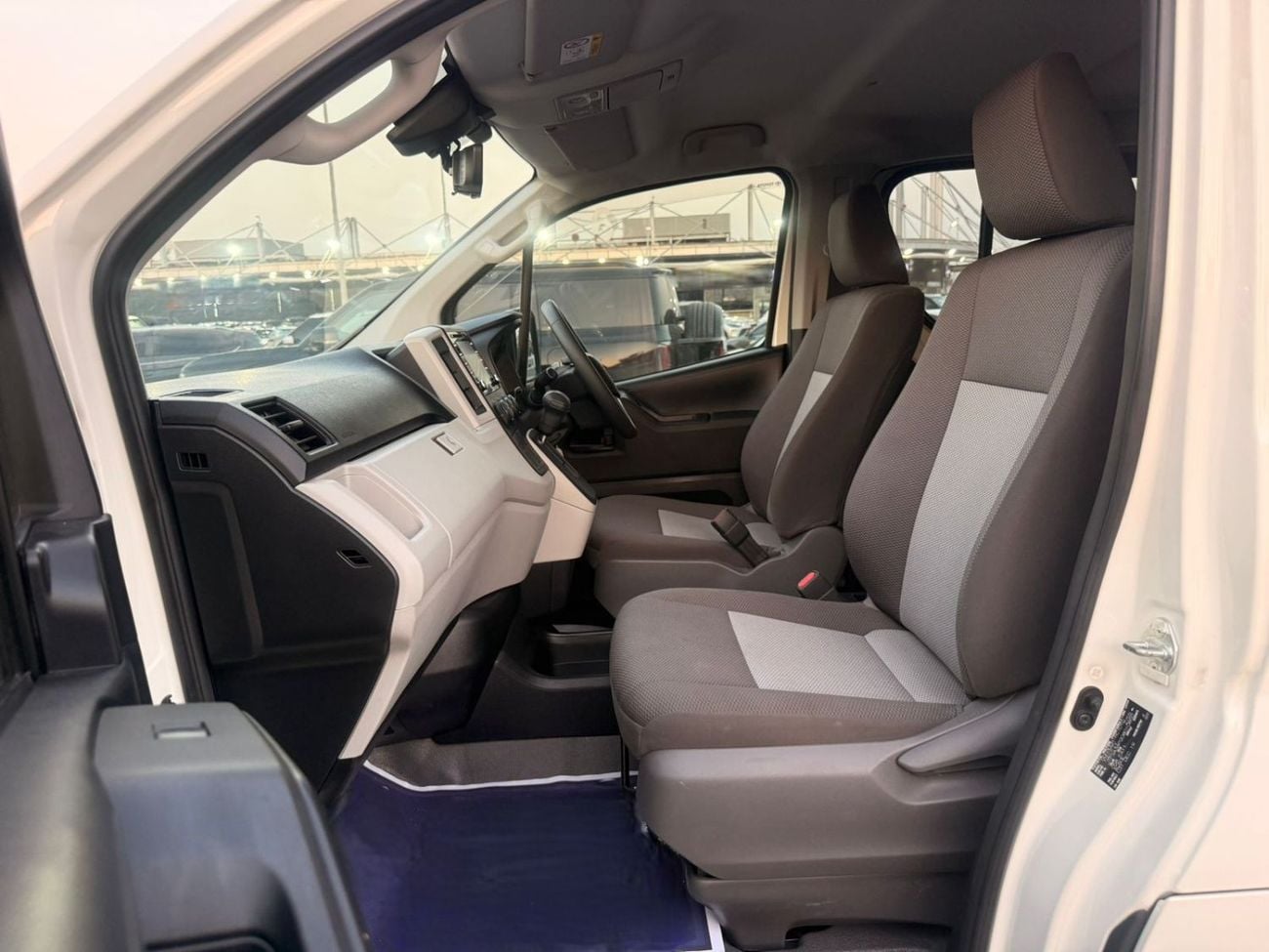 Toyota Hiace PANEL VAN | 2020 | RHD | 2.8L DIESEL ENGINE | AUTOMATIC TRANSMISSION | 5 SEATERS