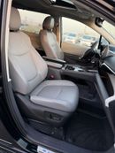 Toyota Sienna XLE Hybrid 2.5