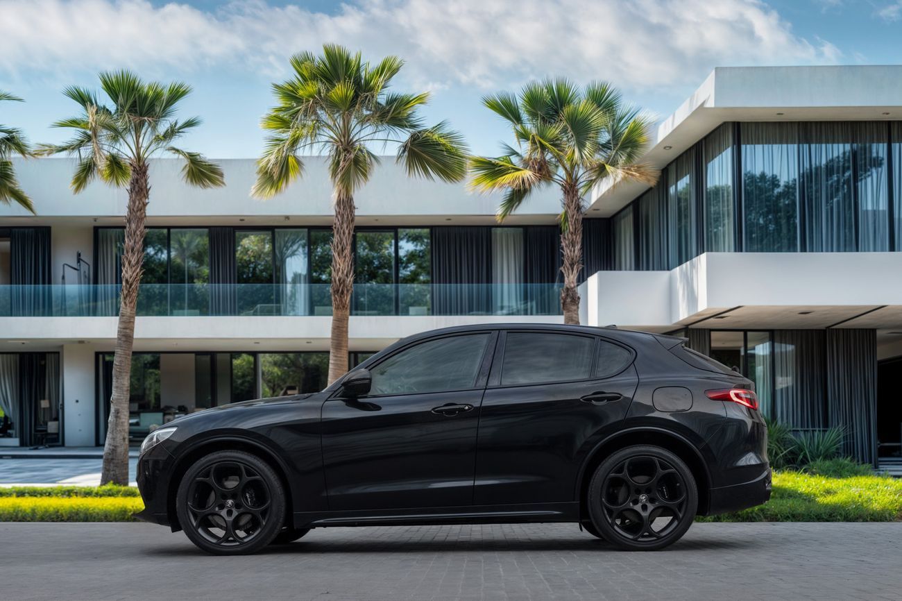 Alfa Romeo Stelvio Stelvio Estrema | 2,625 P.M | 0% Downpayment | ALFA WARRANTY AND SERVICE CONTACT!