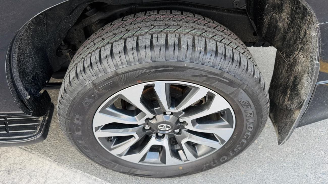 Toyota Prado 2022 | RHD | 2.8L DIESEL ENGINE | AUTOMATIC TRANSMISSION | 4WD | SUNROOF | ELECTRIC SEAT