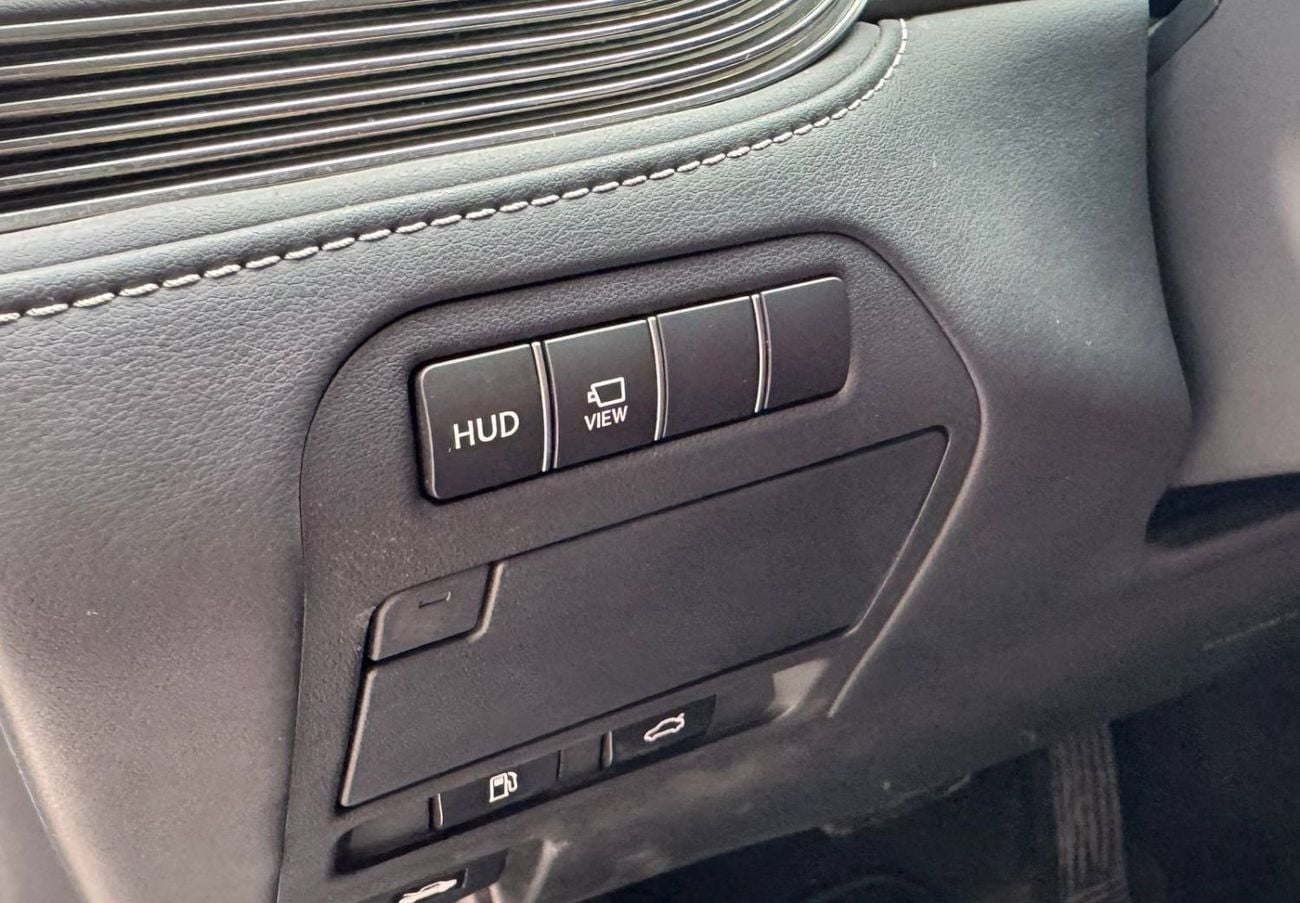 لكزس LS 500 محرك V6 سعة 3.5 لتر / أعلى المواصفات لكبار الشخصيات / كاميرات 360 درجة / تدليك لجميع المقاعد / بحالة