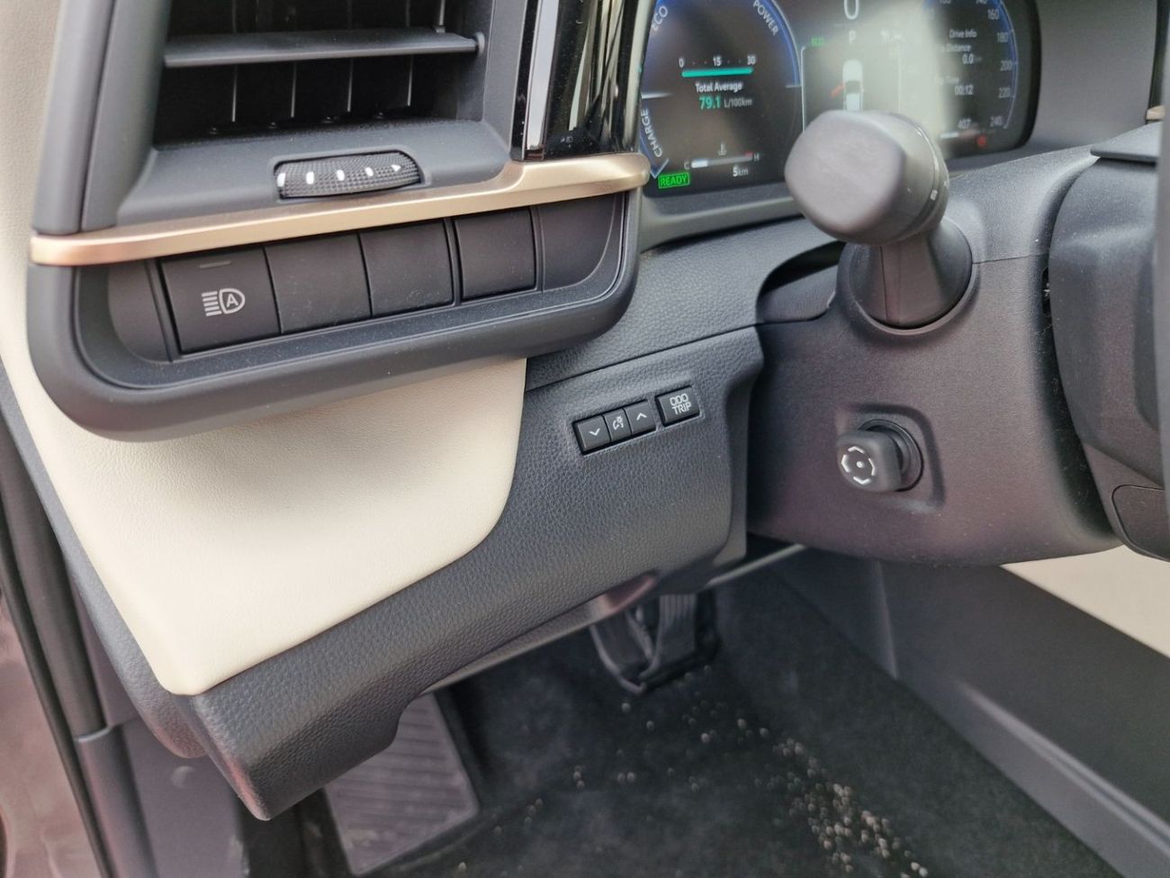 تويوتا كراون 2025 TOYOTA CROWN 2.5L HYBRID FWD GCC BRAND NEW 0KM