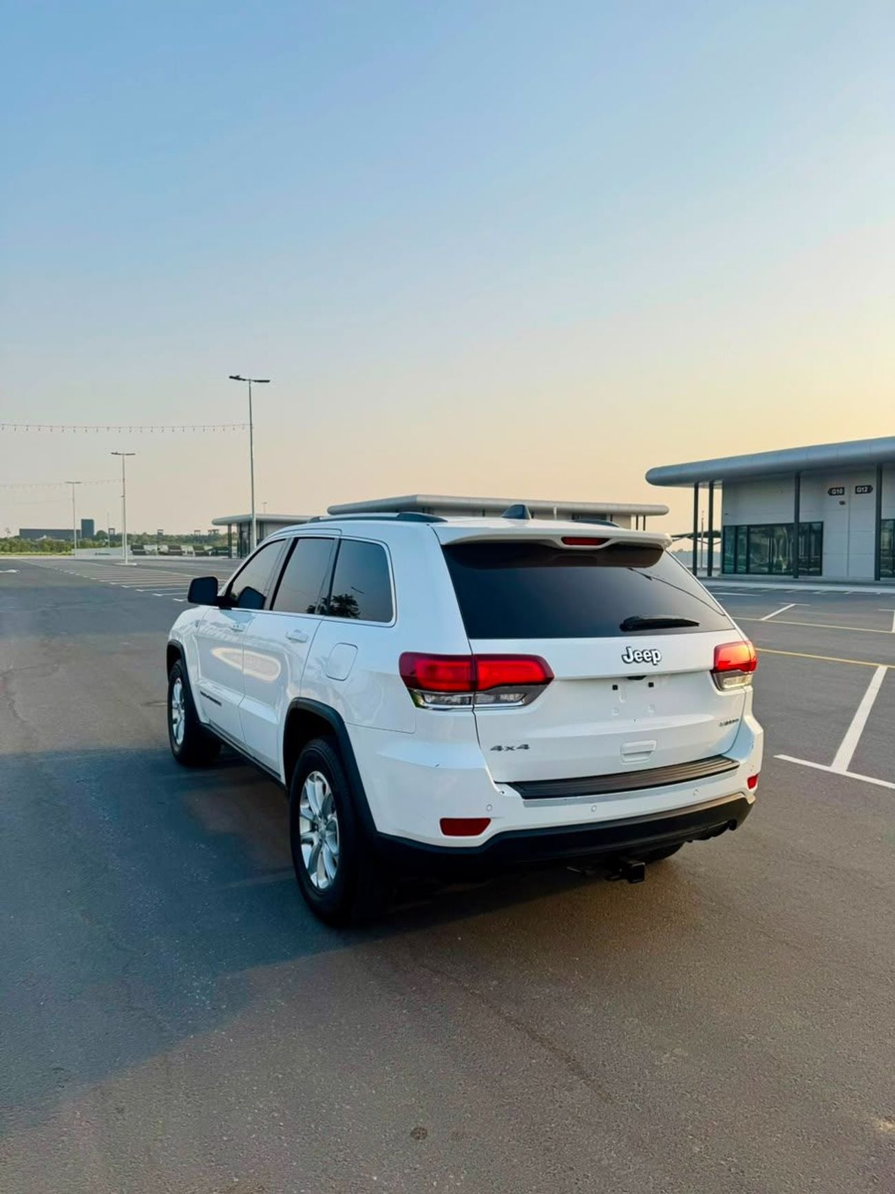 Jeep Grand Cherokee LAREDO