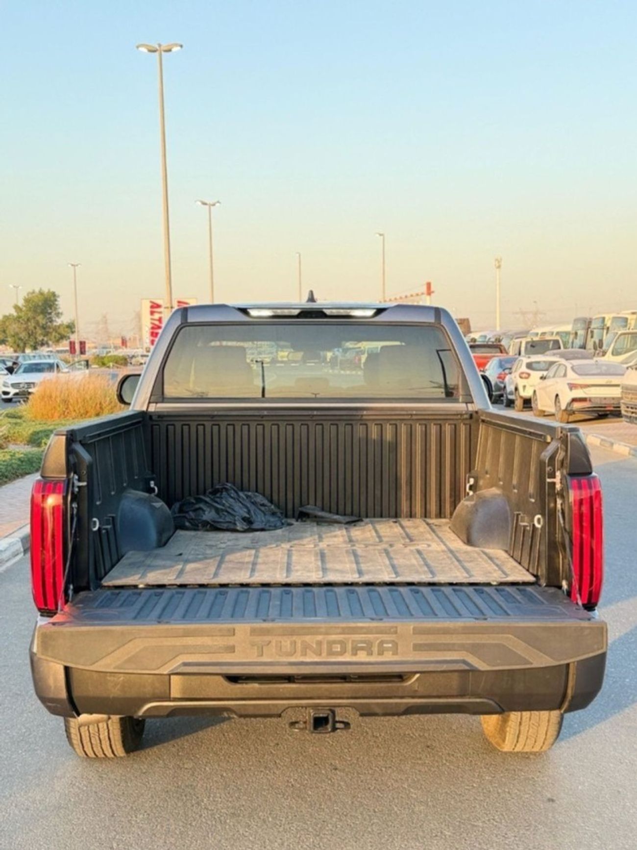 Toyota Tundra CREWMAX SR