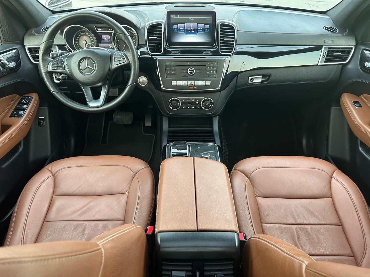 Mercedes-Benz GLE 400 AMG Mercedes GLE 400_GCC_2016_Excellent Condition _Full option