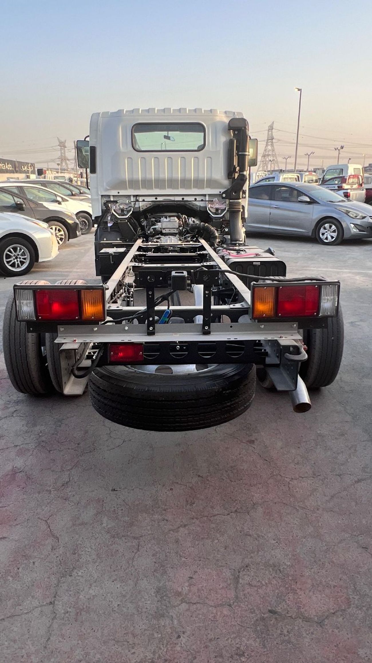 إيسوزو NPR Isuzu NPR85H22L GVW 6.5 Ton, Payload 4 Ton