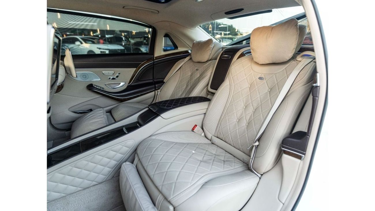 Mercedes Maybach S600 Maybach CASH OFFER!! MAYBACH 600 • EXTREMELY LOW KMS • 6.0L TURBOCHARGED V12 • GCC SPEC • PRISTINE CONDITION
