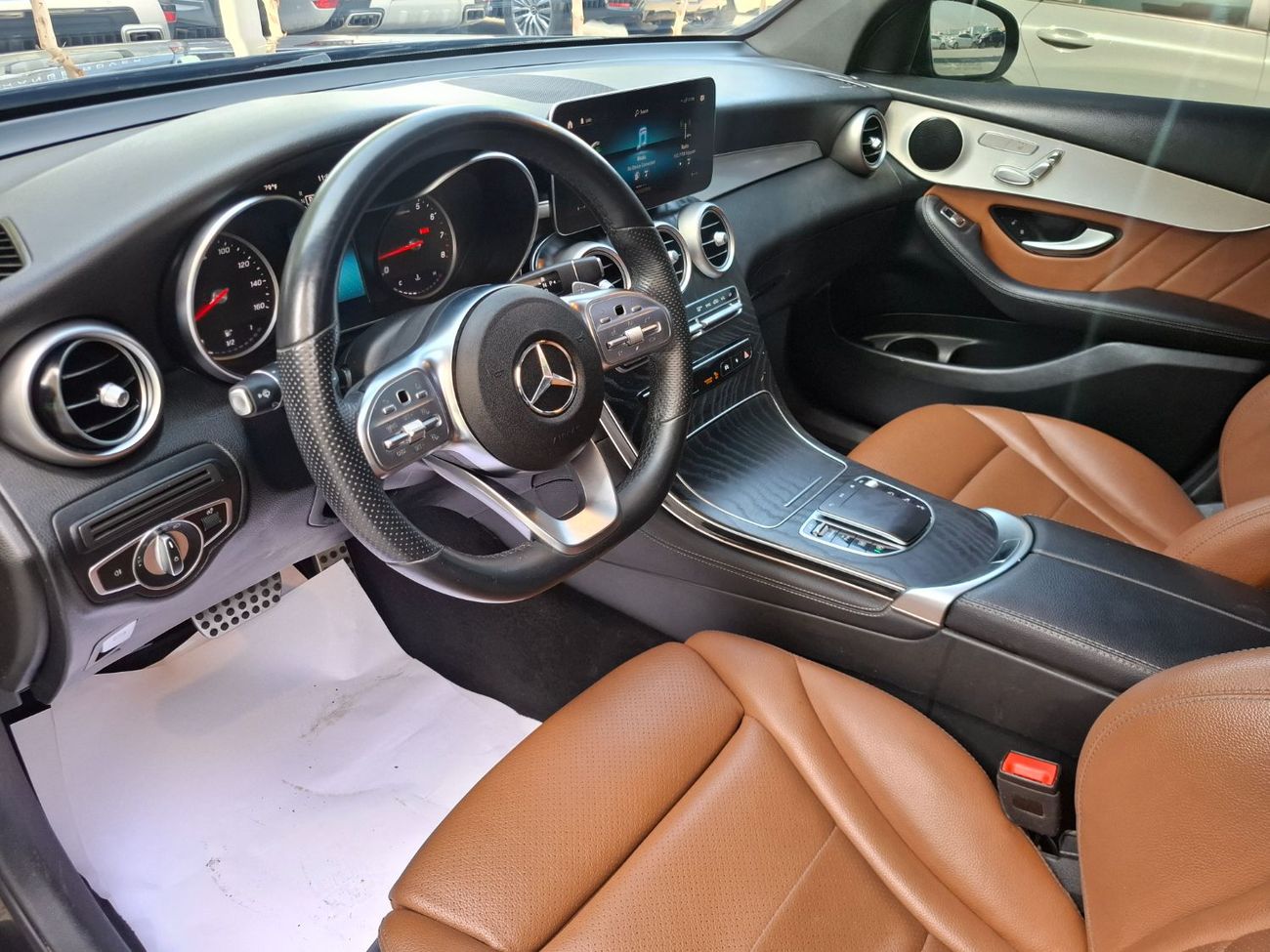 Mercedes-Benz GLC Coupe 300 Mercedes-Benz  GLC300 coupe 2021