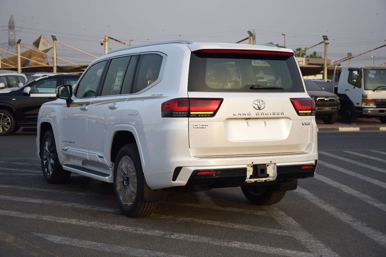 تويوتا لاند كروزر TWIN TURBO ENGINE