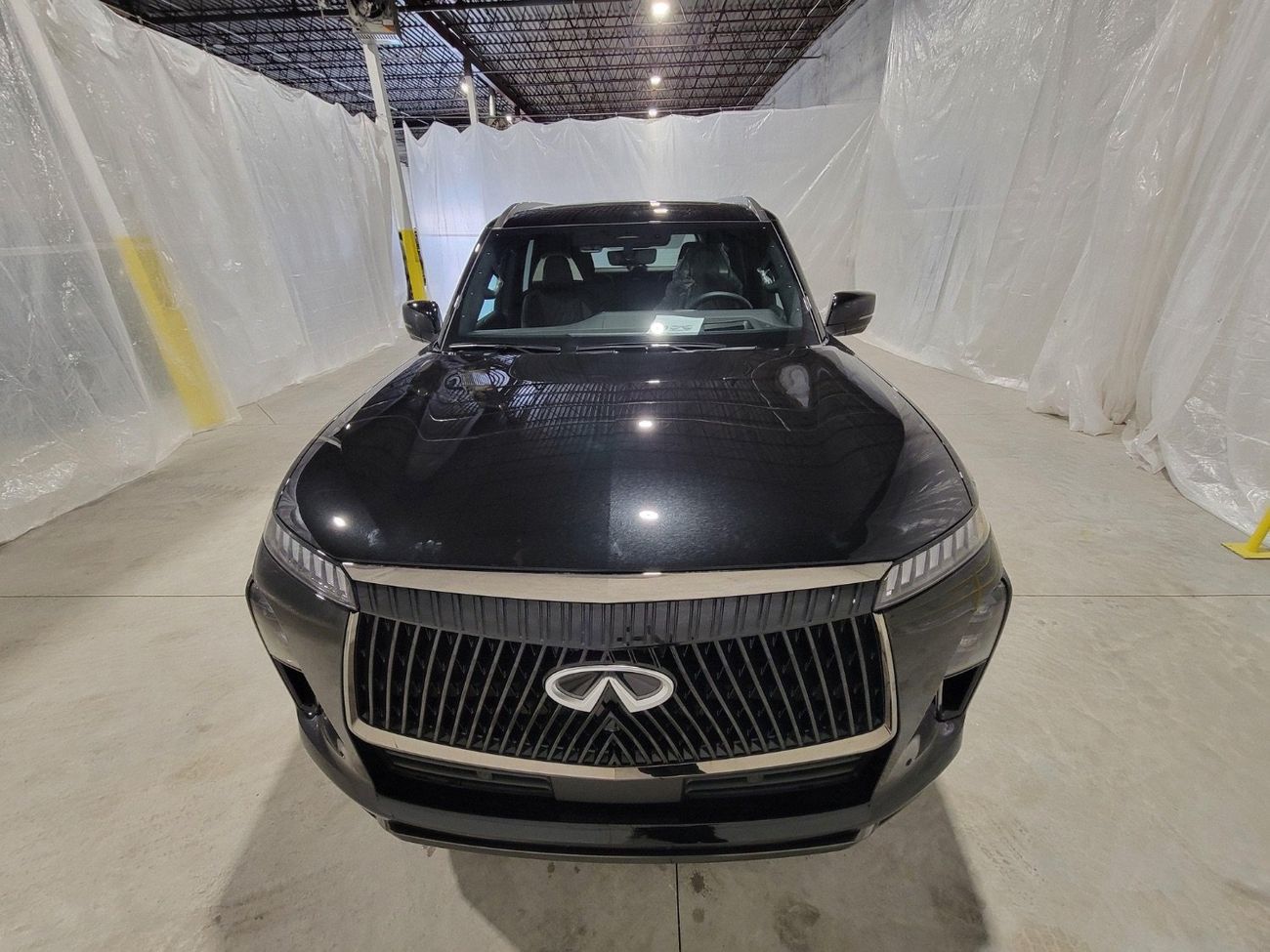 Infiniti QX80 Autograph Captain Chairs 3.5L