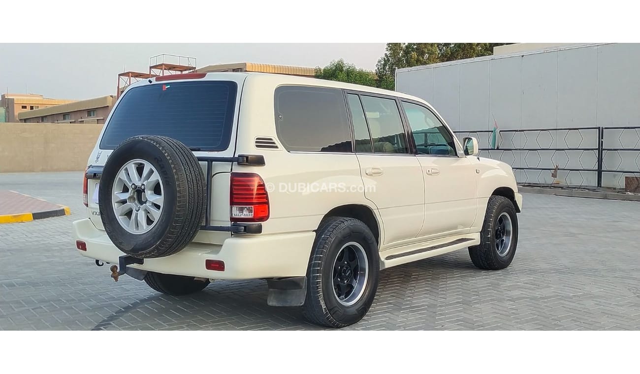 تويوتا لاند كروزر تويوتا لاند كروزر VXR  2000