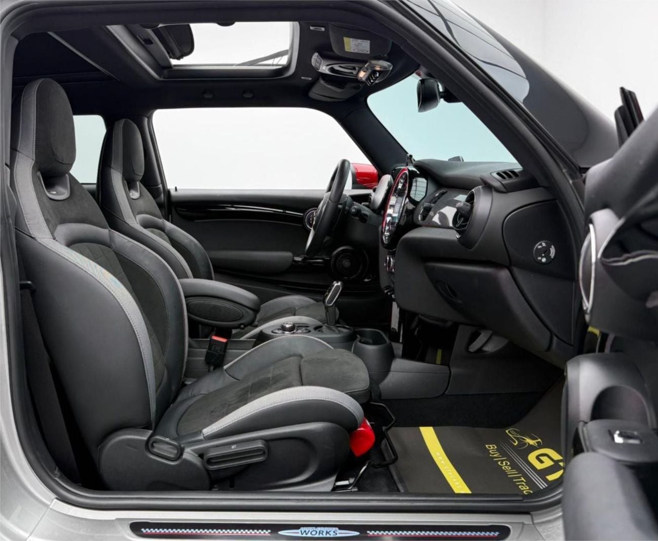 ميني كوبر إس 2023 MINI Cooper S (JCW Kit) ,Mini Warranty+Full Service History, GCC