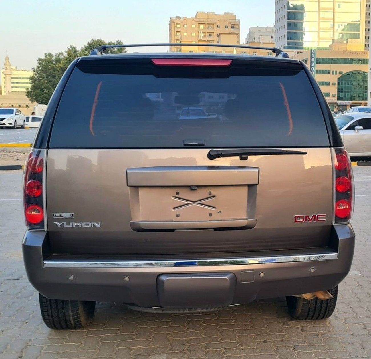 GMC Yukon MODIFIED YUKON DENALI  2011 GCC