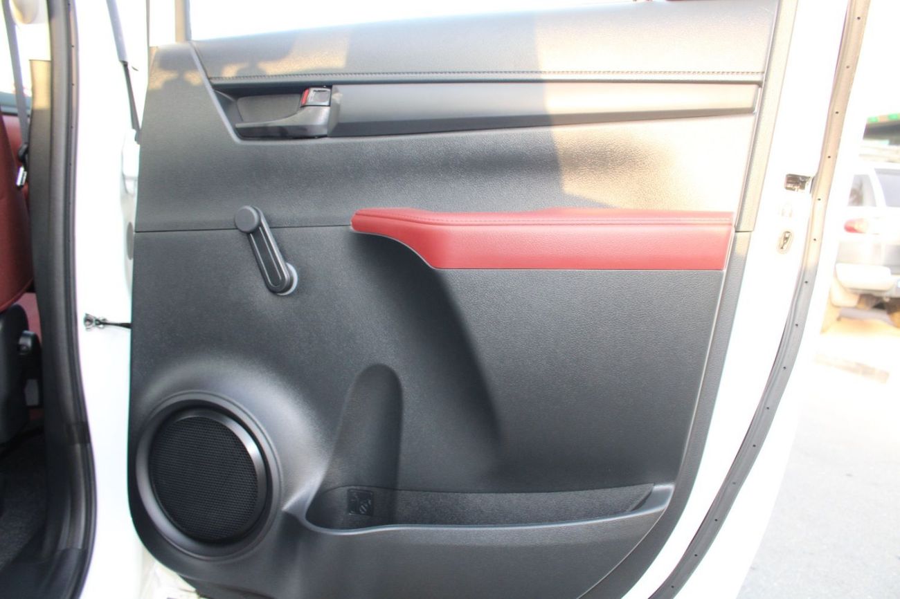 Toyota Hilux 2.4 MT 4X4 4WD MY2025 2026 MODEL GCC SPECS