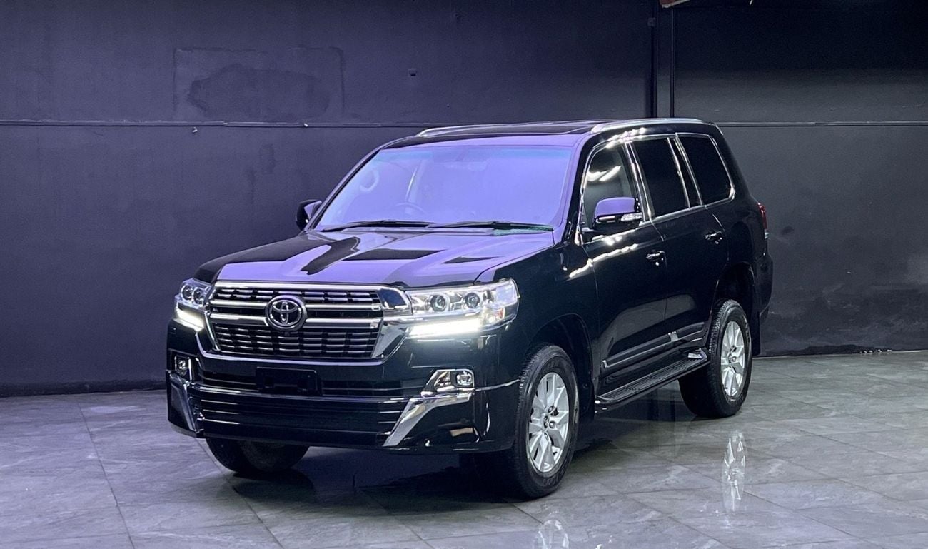 Toyota Land Cruiser GXR Toyota Land Cruiser 2018 VXR full options RHD
