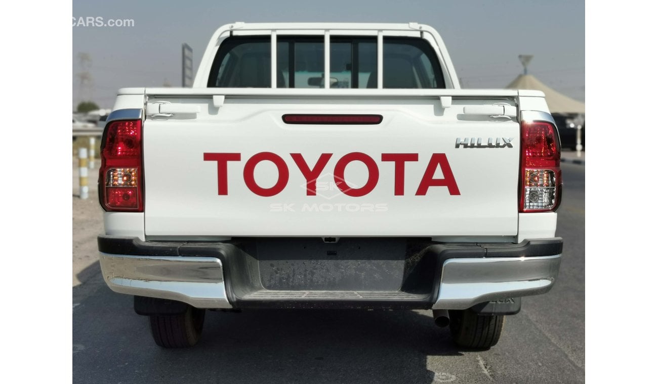 Toyota Hilux 2.4L 4CY Diesel, 4×2, M/T, DVD, Chrome Bumpers (CODE # THBS05)