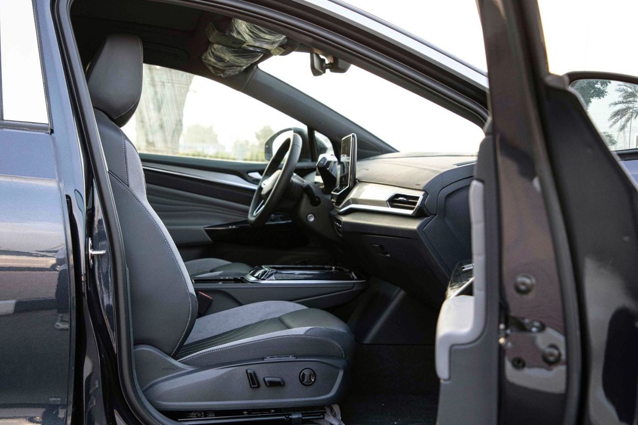 Volkswagen ID.4 2022 VW ID4 Pro 20" FP W/O HUD +360CAM - Blue inside Black