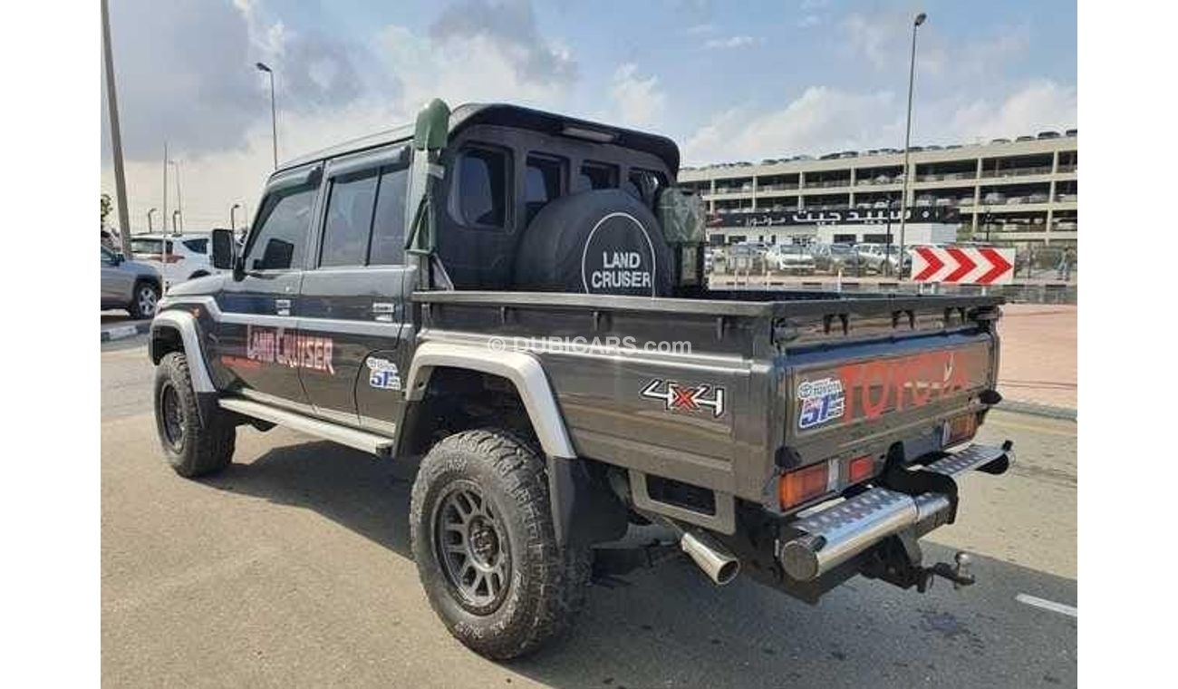 تويوتا لاند كروزر بيك آب Full option clean car