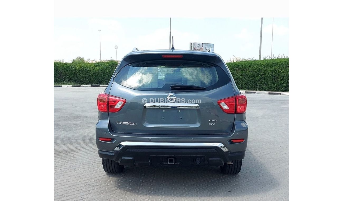 Nissan Pathfinder SV