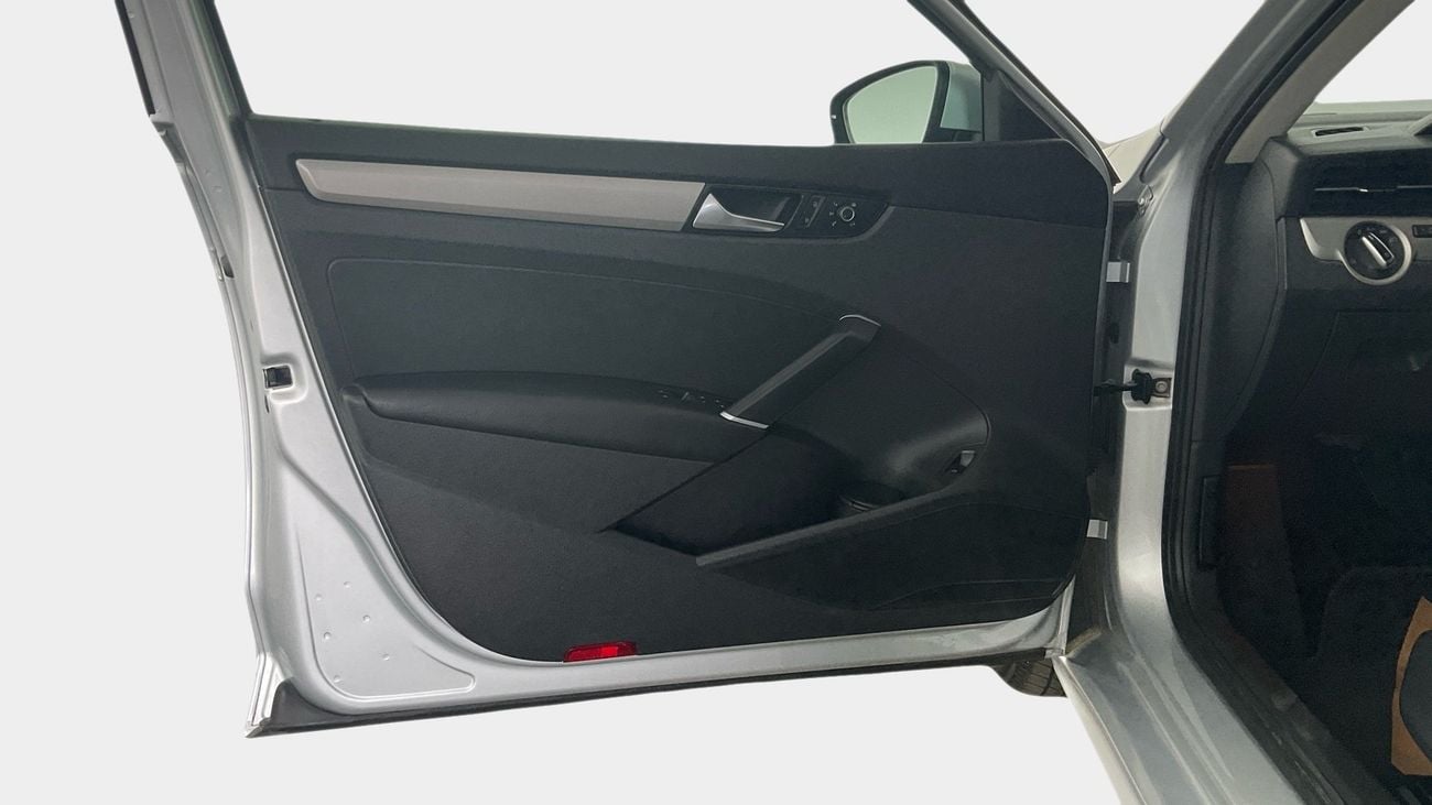 فولكس واجن باسات Trendline | شامل الضمان | 0 ﺪﻔﻋﺓ ﺃﻮﻟﻯ