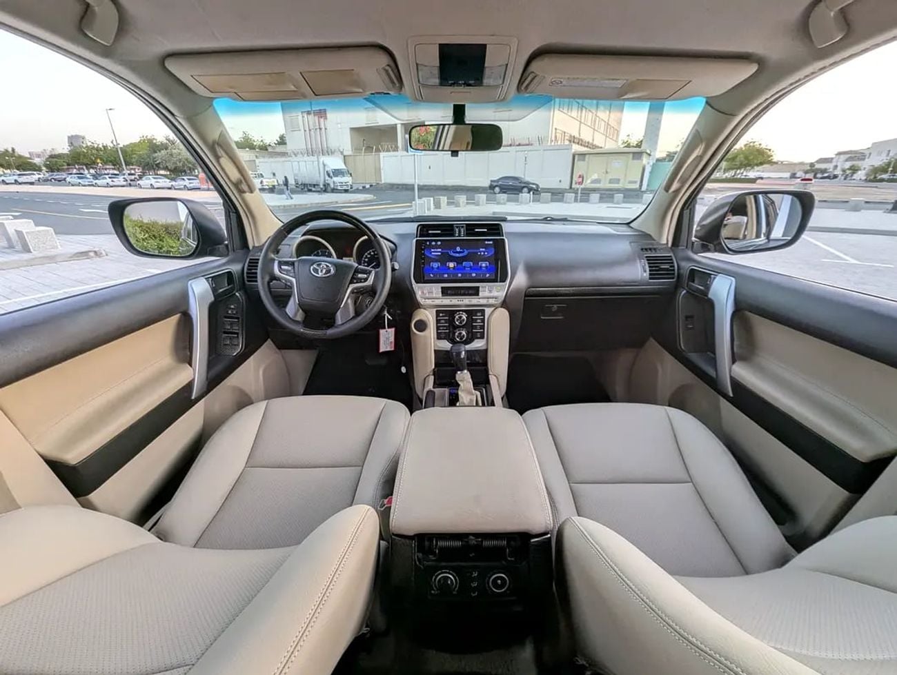 Toyota Prado TX-L Facelifted With Interior And Exterior TXL GCC Specs In excellent Condition
