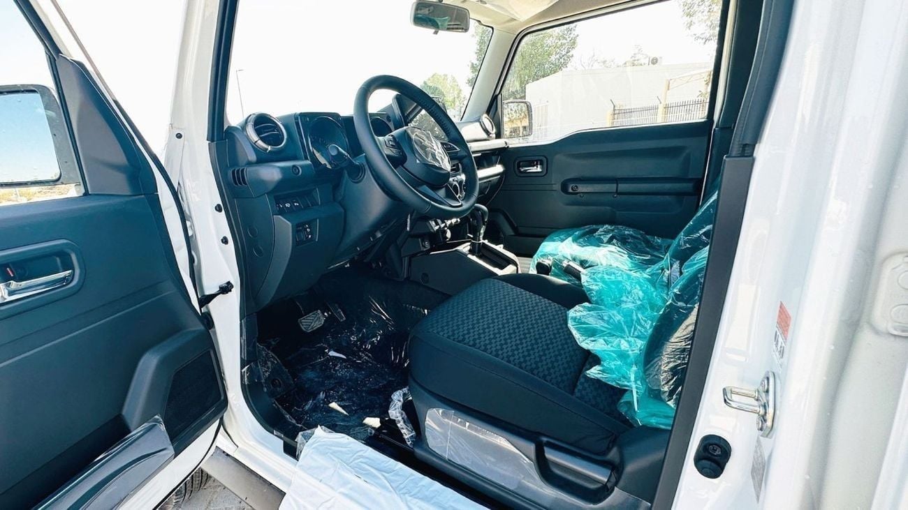 Suzuki Jimny 1.5L GLX (A/T) SUZUKI Jimny 1.5L 4WD GLX 5Dr 4AT