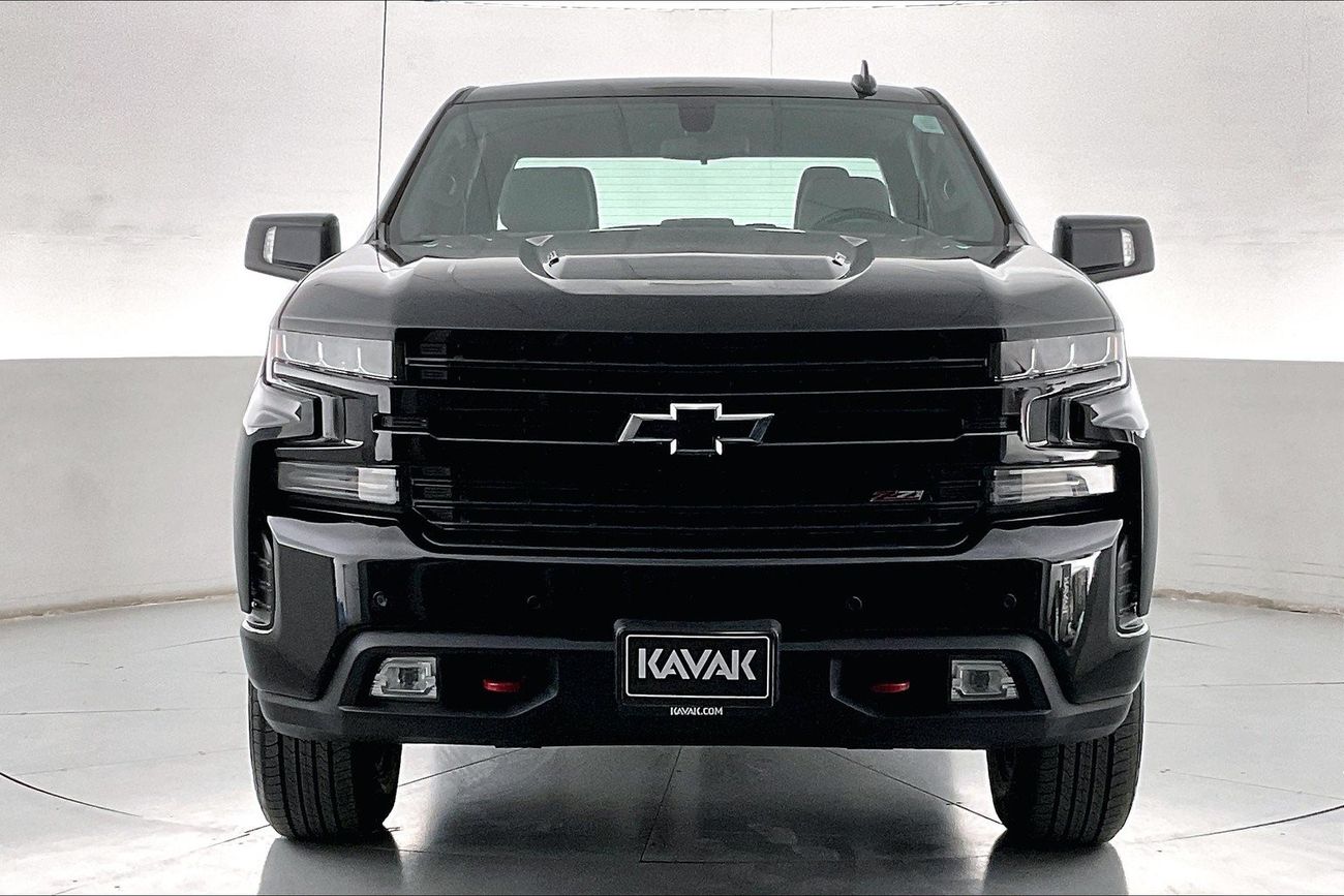 Chevrolet Silverado LT Z71 Trail Boss - Crew Cab| 1 year free warranty | Flood Free