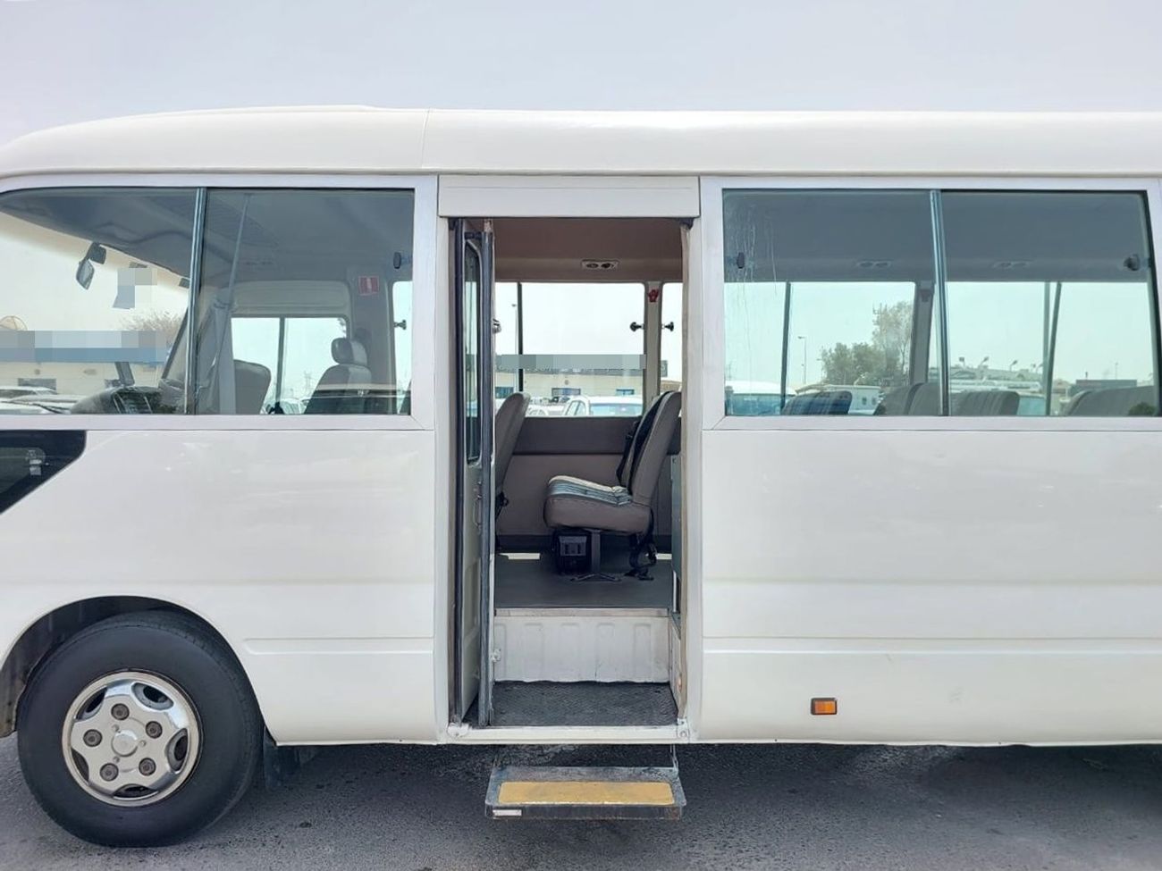 Toyota Coaster TOYOTA COASTER BUS RHD 2000 MODEL 4.2 L DIESEL MANUAL(PM01096)