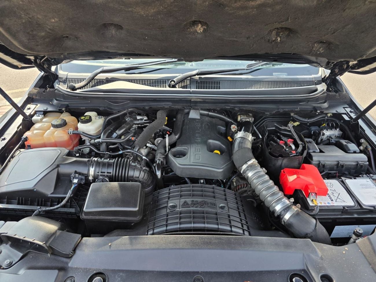 فورد رينجر رابتور RIGHT HAND VEHICLE ONLY FOR EXPORT 2.0L AT DIESEL 4.0CC