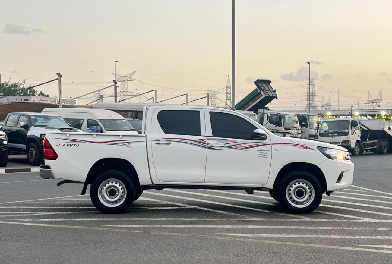 Toyota Hilux 2022 Toyota Hilux GL 2.7L V4 GCC - 4x4 AWD Original Paint - Patrol Automatic