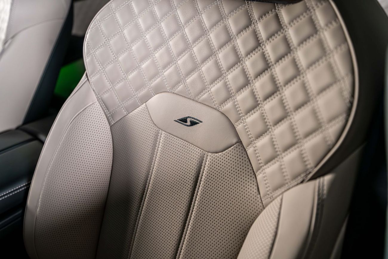 Bentley Bentayga S 4.0T GCC-1Owner-Al Habtoor Warranty Service Contract Until 2029-Bespoke Order