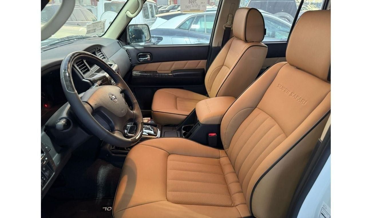 نيسان باترول سوبر سفاري ASTORA BRAND NEW GCC SPEC UNDER WARRANTY