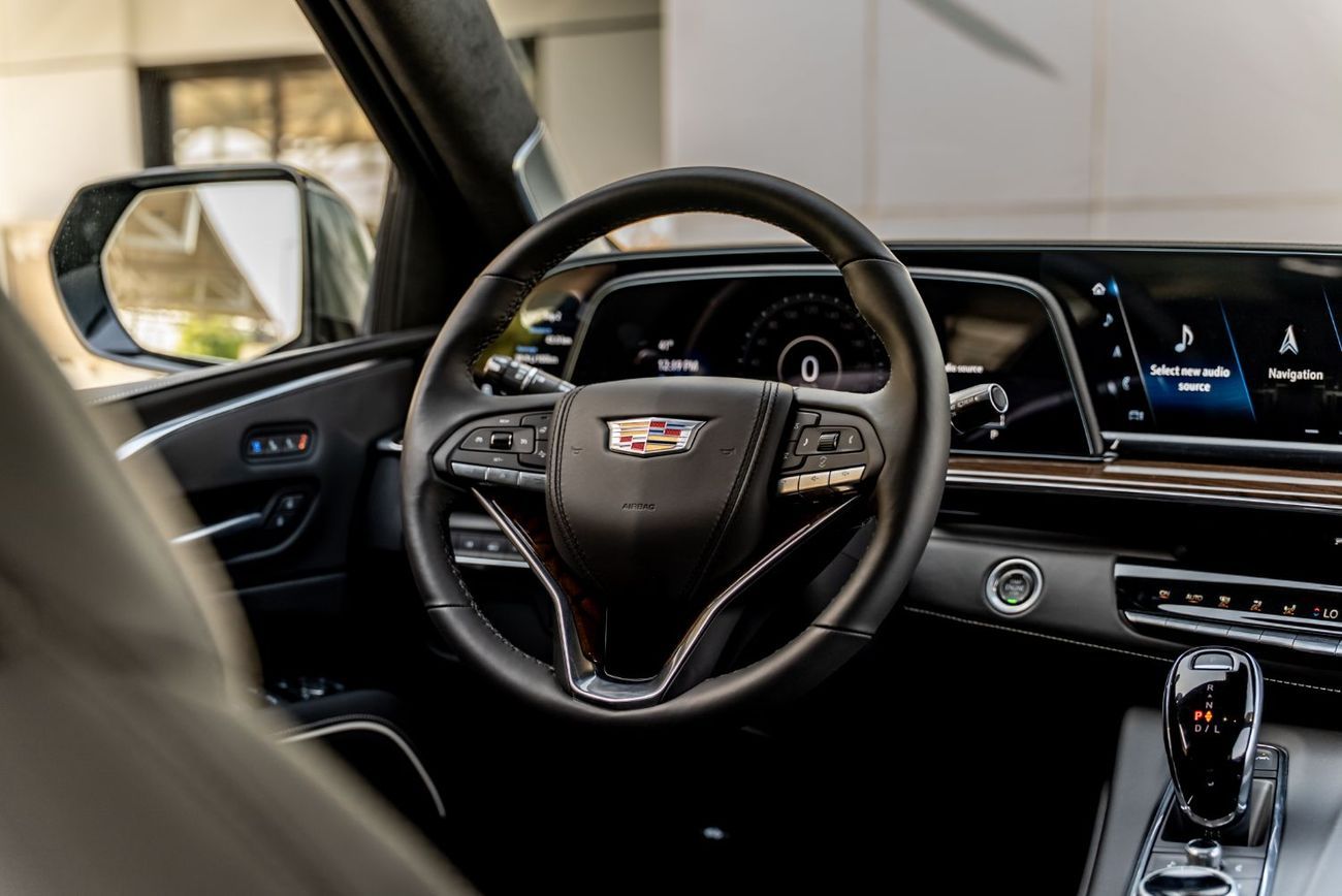 Cadillac Escalade Sport Platinum 6.2L 4WD Sport Platinum 6.2L V8 FULL OPTION Brand New 2023