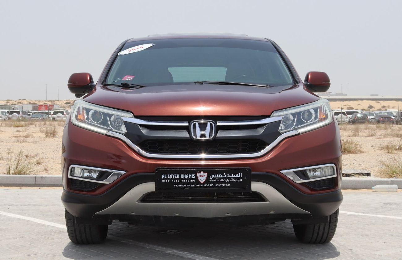 Honda CRV EX 2.4L HONDA CR-V - 2015 GCC edition, accident-free, in excellent condition with a mileage of 136,0