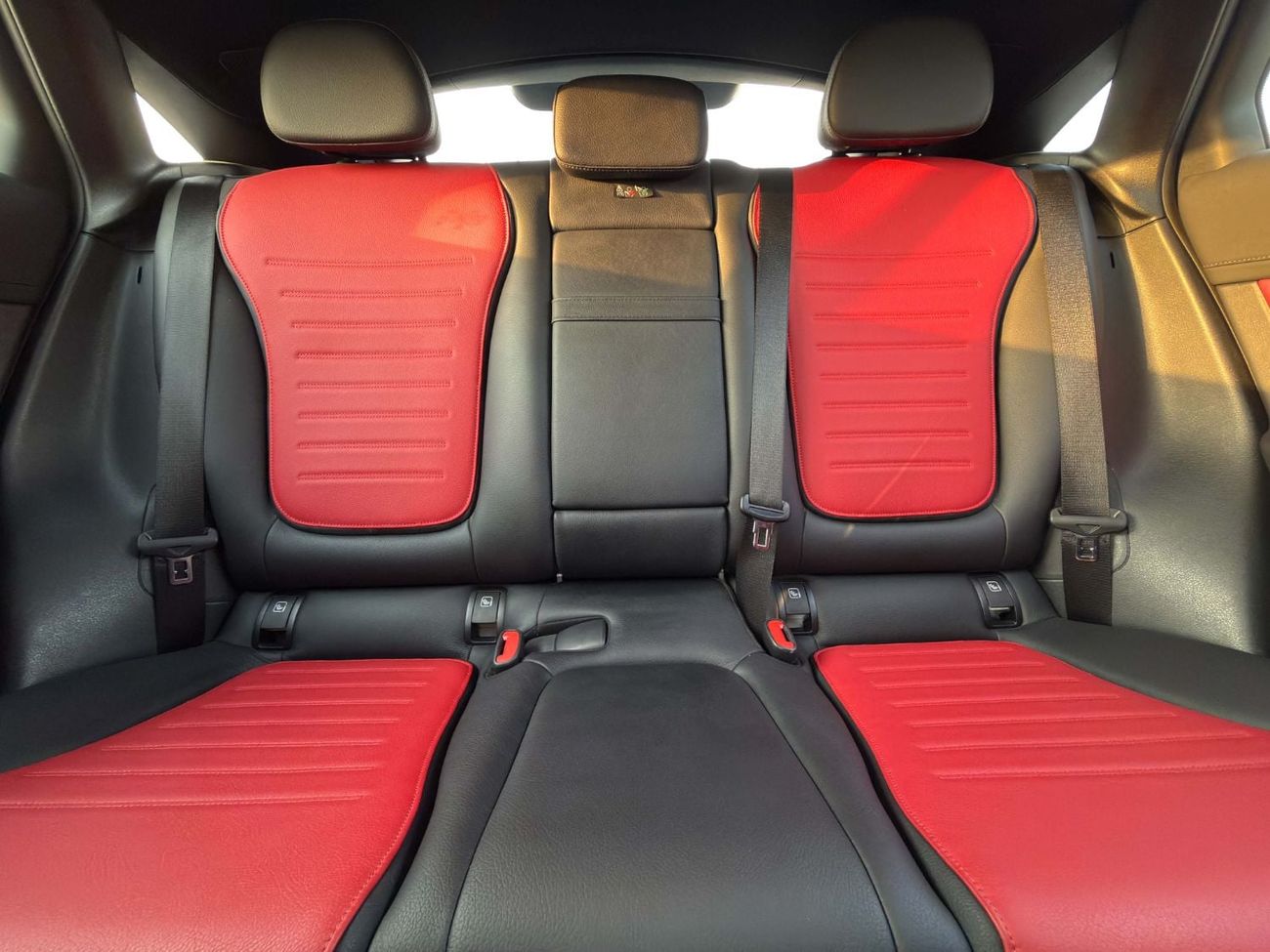 Mercedes Benz GLC200 4MATIC HIGH