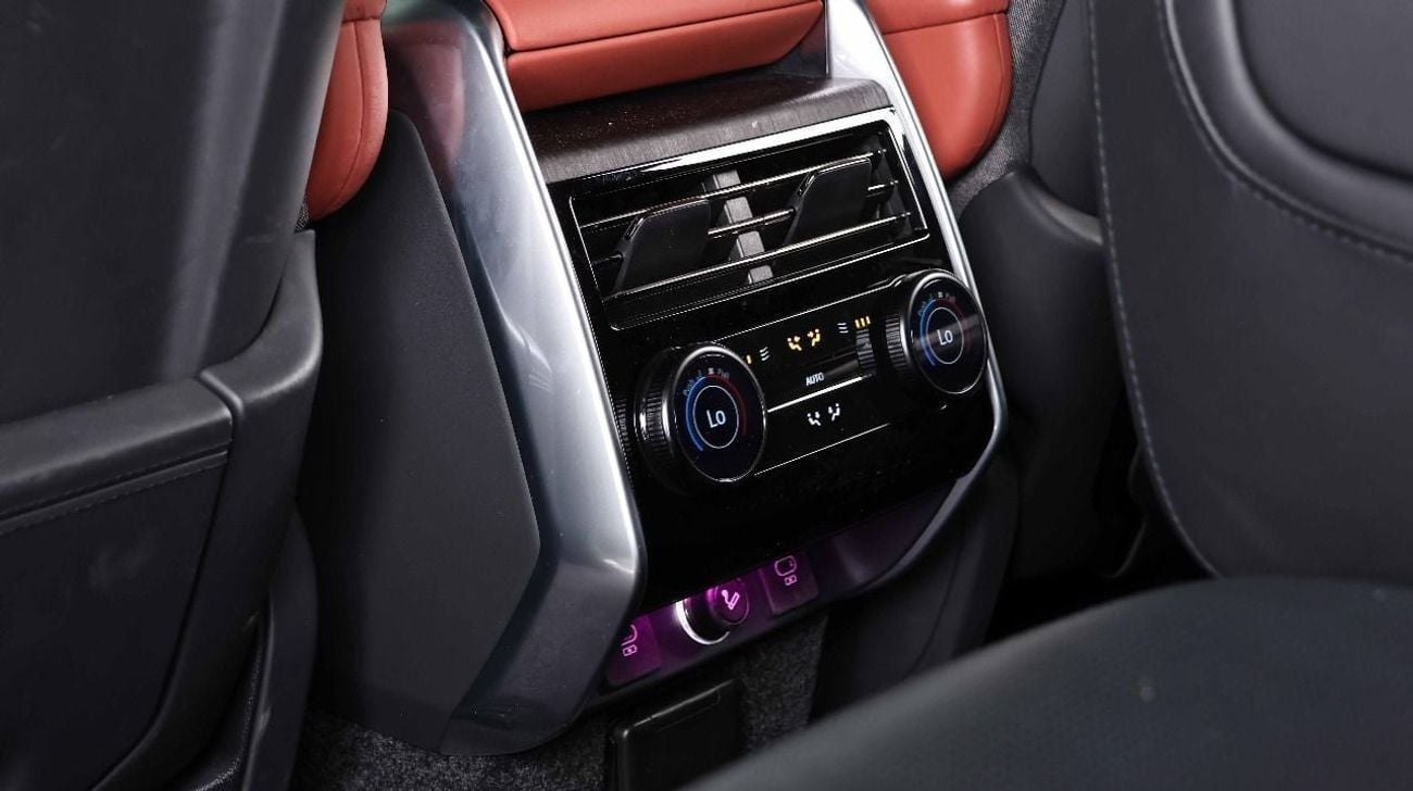 لاند روفر رينج روفر Range Rover SV-GCC-Warranty Service from Al Tayer Until 2029-1 Owner-Bespoke Order