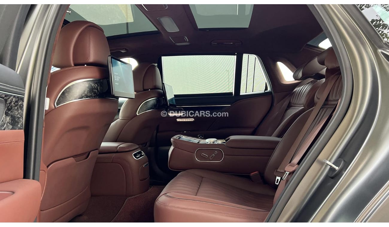 Genesis G90 Royal AWD Matte Makalu Grey 3.5L V6