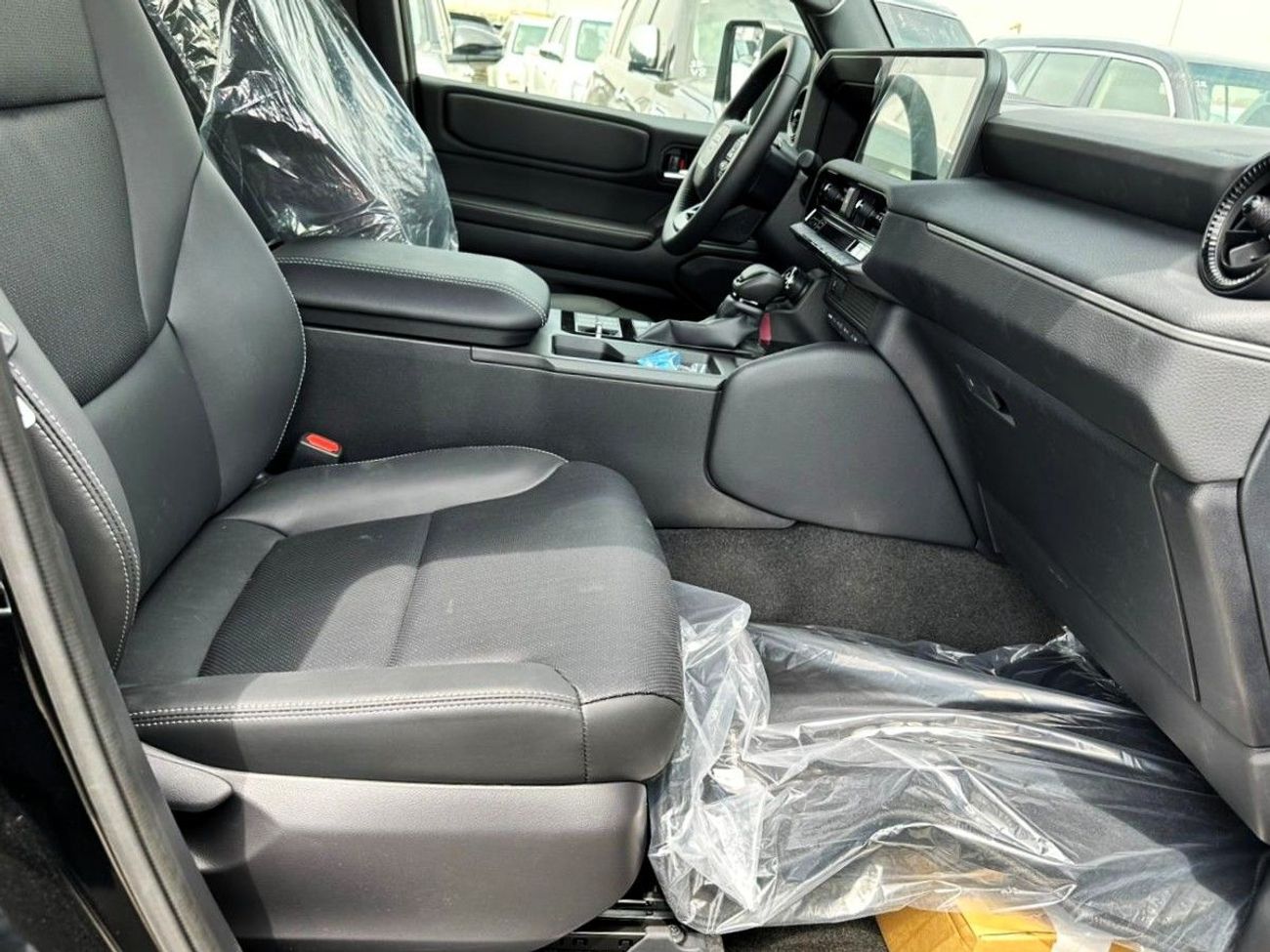 تويوتا برادو TOYOTA PRADO 2.4L PETROL BLACK 2025 GCC ALL-ROUNDER FULL (Export Only)