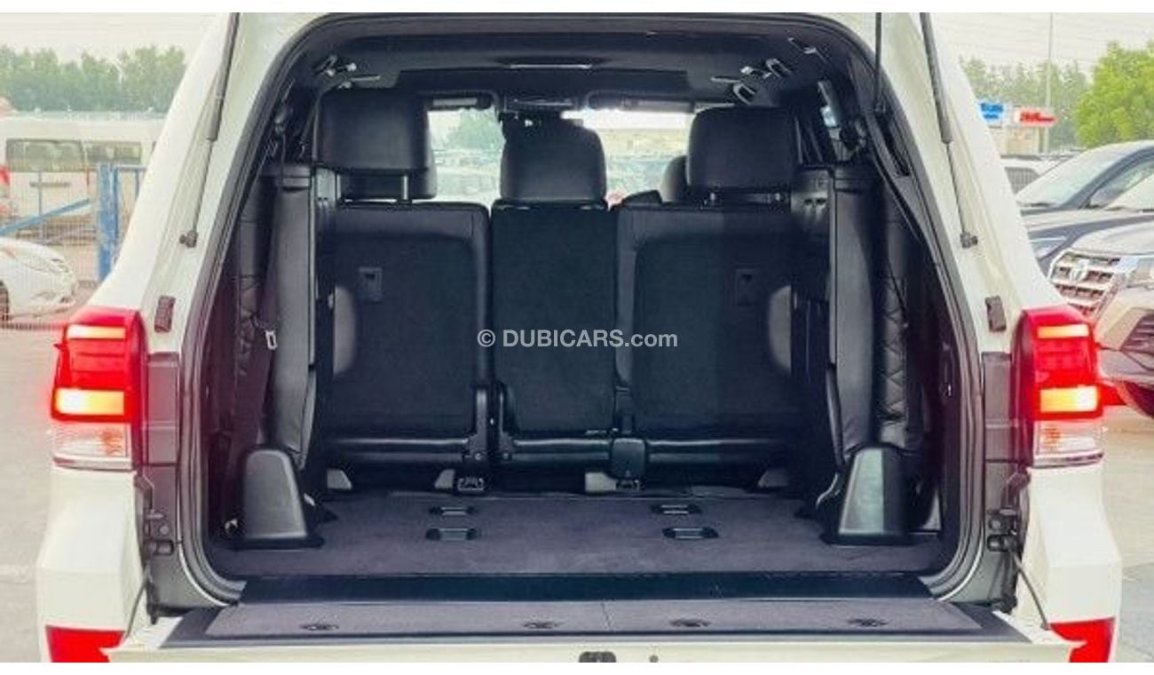 Toyota Land Cruiser | JAPAN IMPORTED | ZX-G | SUNROOF | FULL OPTIONED