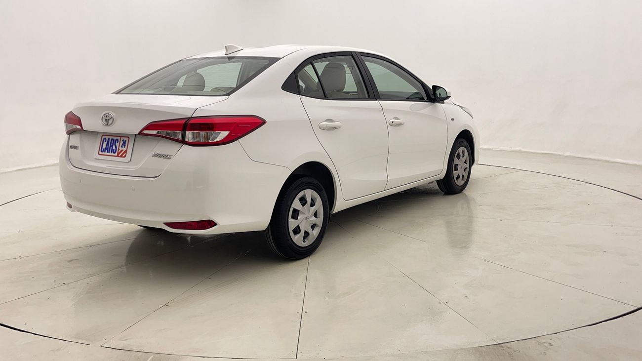 تويوتا يارس E 1.5 | بدون دفعة مقدمة | اختبار القيادة في المنزل