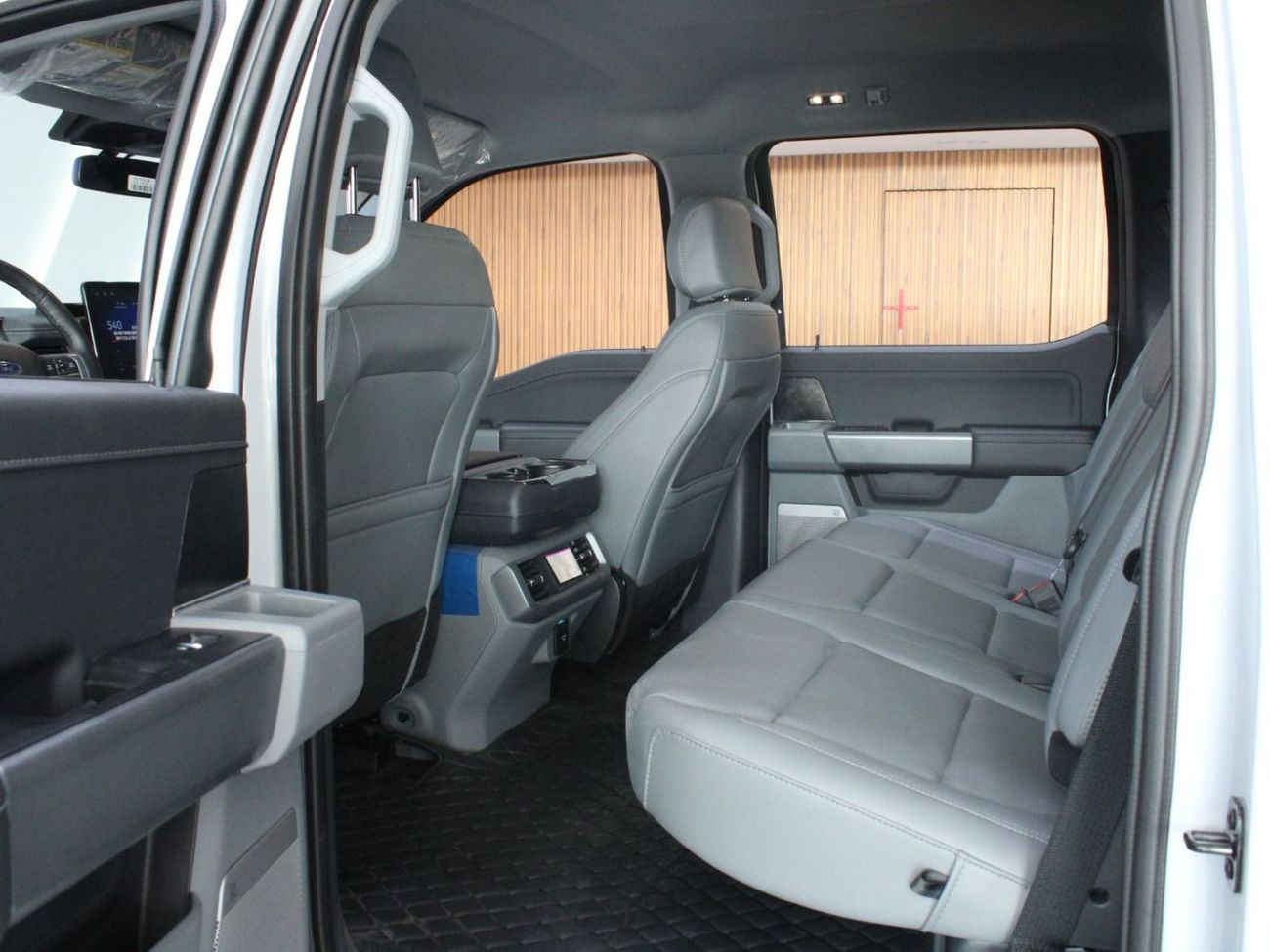 فورد إف 150 لايتنينج No Accidents New Car