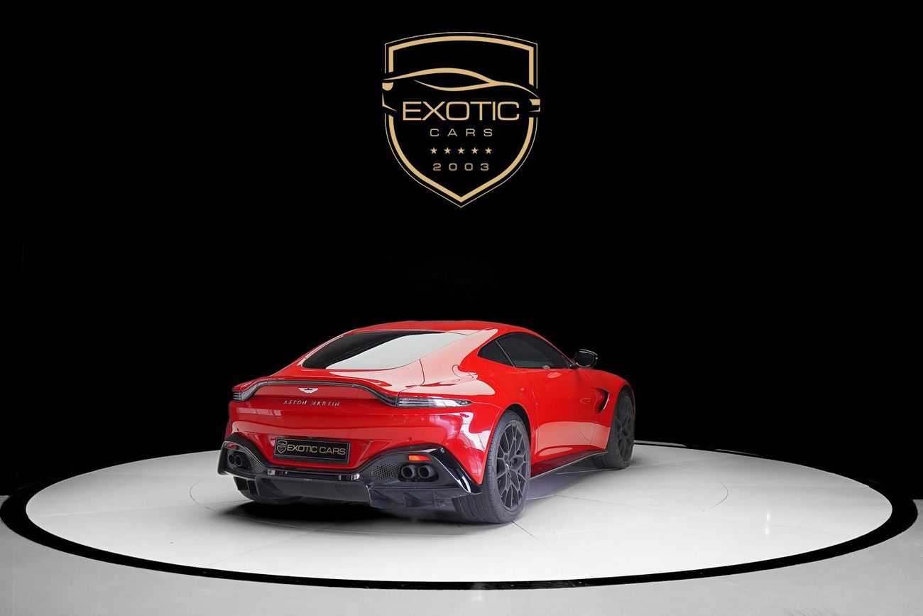 Aston Martin V12 Vantage