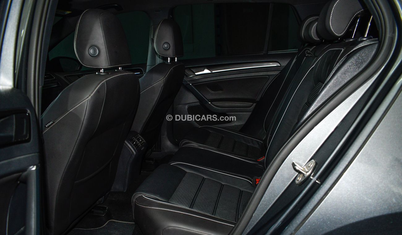 Volkswagen Golf R