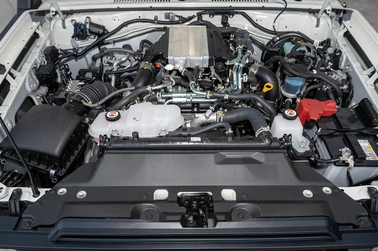 تويوتا لاند كروزر 70 LC 78 HARDTOP 2.8L AT LC76 2.8L AT V4 DIESEL 2025
