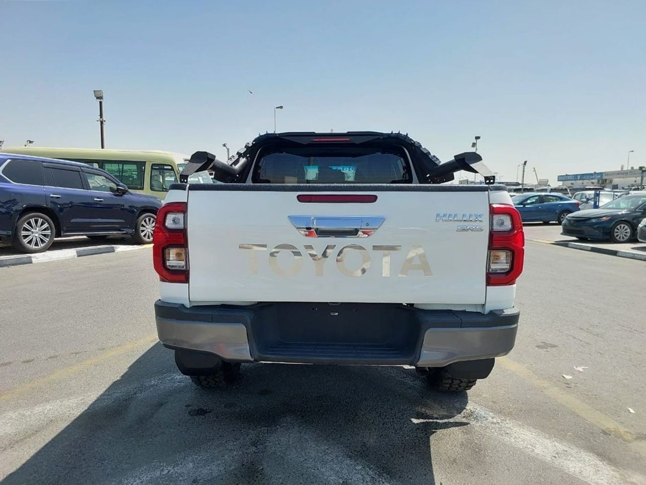 Toyota Hilux TOYOTA HILUX PICK UP RHD 2021 MODEL 2.8L DIESEL AUTOMATIC(PM66455)