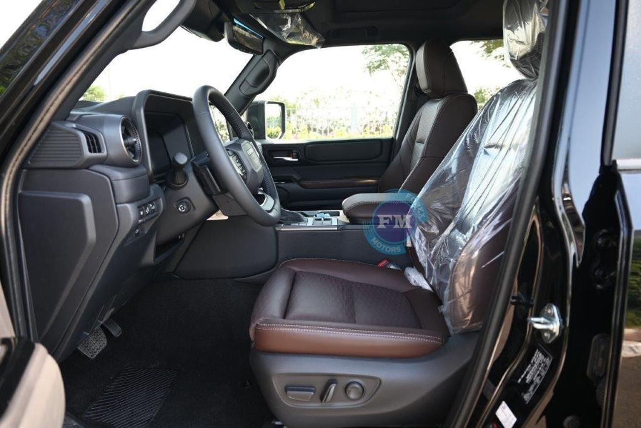 تويوتا برادو Adventure 2.4L Petrol 4WD 7 Seater Automatic