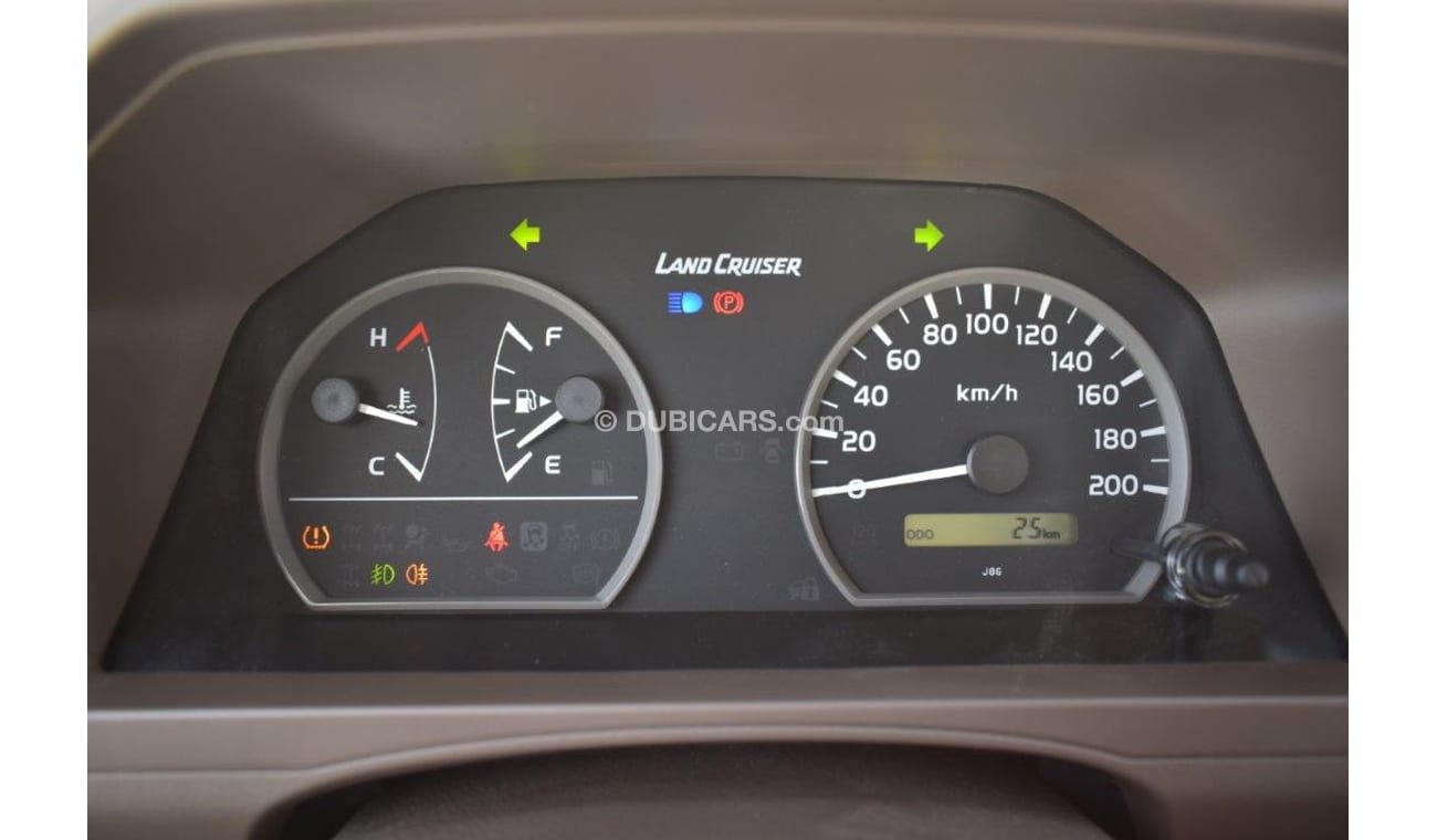 Toyota Land Cruiser 70 71 SHORT WHEEL BASE XTREME V6 4.0L PETROL 5 SEAT MT