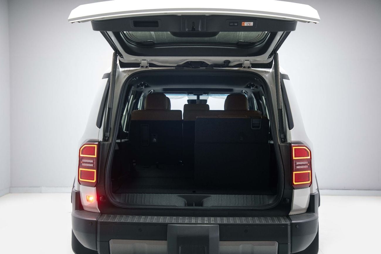 Toyota Prado ADVENTURE 2.8L - PLATINUM WHITE INSIDE DK CHESTNUT | EXPORT ONLY