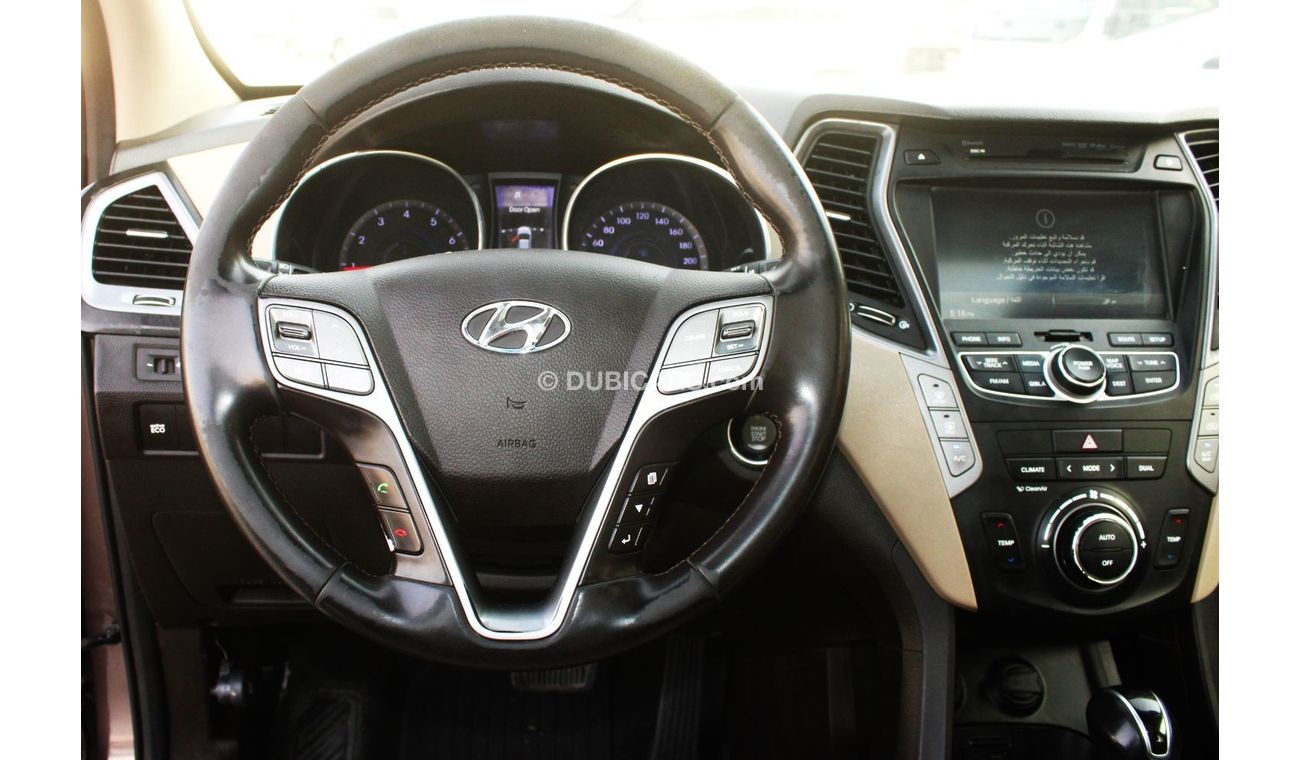 هيونداي سانتا في GLS اعلى هيونداي سنتافي 2014 خليجي فل ابشن بحالة ممتازة